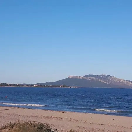 Vacanze Tavolara Casa de Férias *